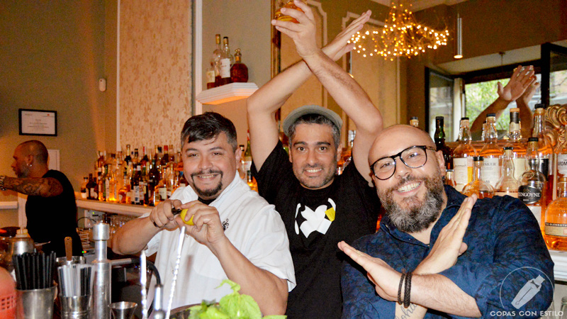Los bartender Diego Cabrera, Fede Cuco y Luca Anastasio en la fiesta previa al Congreso de Coctelería Mixologyxtrends Madrid